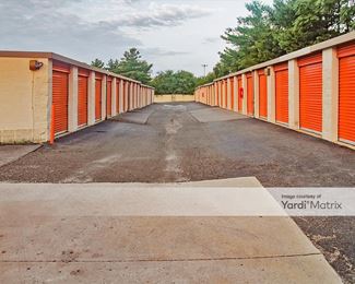 Photo 4 of Public Storage - 7807 Marlboro Pike, Forestville, MD