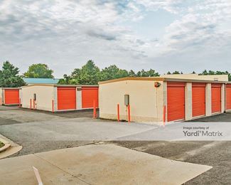 Photo 5 of Public Storage - 7807 Marlboro Pike, Forestville, MD