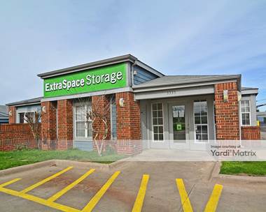 Storage Units for Rent available at 3335 West Northwest Hwy, Dallas, TX 75220