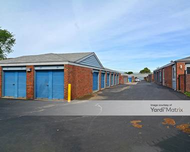 Storage Units for Rent available at 3335 West Northwest Hwy, Dallas, TX 75220