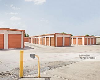 Photo 4 of Lock Box Storage - 2304 North Interstate 35, Carrollton, TX