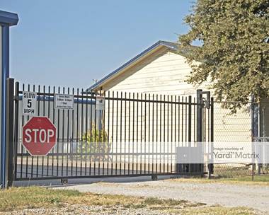 Storage Units for Rent available at 15298 King Road, Frisco, TX 75034