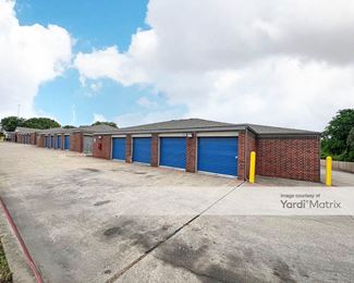 Photo 3 of Public Storage - 9555 Forest Lane, Dallas, TX