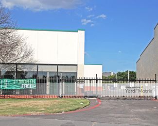 Photo 4 of Extra Space Storage - 12190 Inwood Road, Dallas, TX