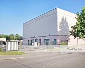 Photo 3 of Extra Space Storage - 4920 Mckinney Avenue, Dallas, TX