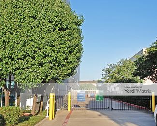 Photo 2 of Extra Space Storage - 4114 North Central Expwy, Dallas, TX