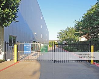 Photo 3 of Extra Space Storage - 4114 North Central Expwy, Dallas, TX