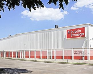Photo 4 of Public Storage - 3550 West Mockingbird Lane, Dallas, TX