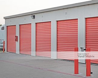 Photo 3 of Public Storage - 10540 Walnut Street, Dallas, TX