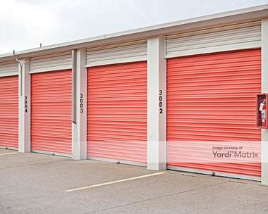 Storage Units for Rent available at 2715 Realty Drive, Carrollton, TX 75006