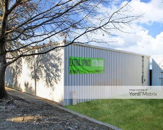 Photo 2 of Extra Space Storage - 13575 Goldmark Drive, Dallas, TX