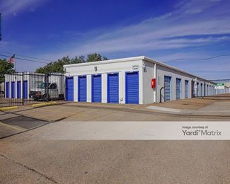 Photo 2 of US Storage Centers - 2601 Willowbrook Road, Dallas, TX