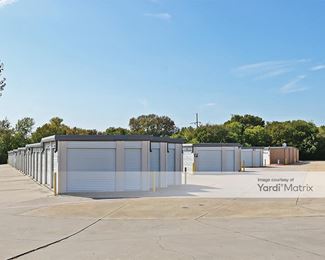 Photo 4 of Extra Space Storage - 6101 Wagner Way, Plano, TX