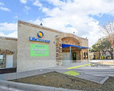 Storage Units for Rent available at 8747 Stockard Drive, Frisco, TX 75034