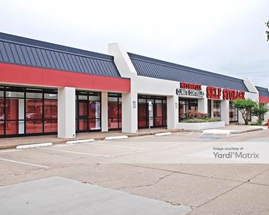 Storage Units for Rent available at 520 West Arapaho Road, Richardson, TX 75080