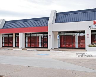 Photo 3 of Metroplex Self Storage - 520 West Arapaho Road, Richardson, TX