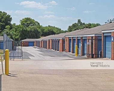 Storage Units for Rent available at 10210 North Lamar Blvd, Austin, TX 78753