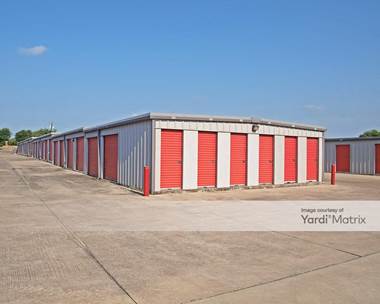 Storage Units for Rent available at 1901 Red Bud Lane, Round Rock, TX 78664