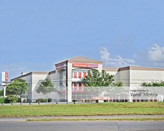 Photo 2 of Public Storage - 8101 North Lamar Blvd, Austin, TX