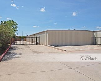 Photo 3 of Storage Direct Cedar Park - 945 West New Hope Drive, Cedar Park, TX