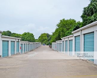 Photo 2 of Riverside/71 Self Storage - 7320 East Ben White Blvd, Austin, TX