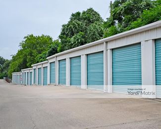Photo 3 of Riverside/71 Self Storage - 7320 East Ben White Blvd, Austin, TX