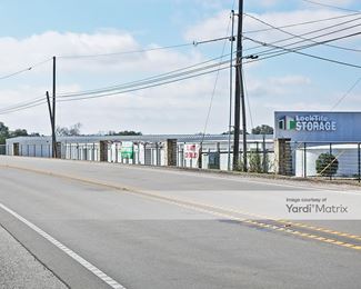 Photo 4 of RightSpace Storage - 16955 Ranch Road 12, Wimberley, TX