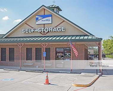 Storage Units for Rent available at 6707 Rufe Snow Drive, Watauga, TX 76148