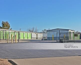 Photo 2 of Extra Space Storage - 1925 South Bowie Drive, Weatherford, TX