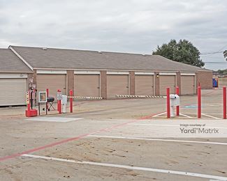 Photo 4 of U-Stor Self Storage - 300 West Euless Blvd, Euless, TX
