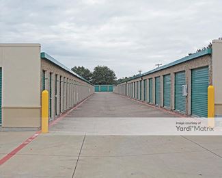 Photo 4 of Extra Space Storage - 3813 Airport Fwy, Bedford, TX