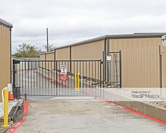 Photo 2 of Todd Self Storage - 731 West Debbie Lane, Mansfield, TX