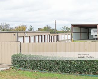 Photo 5 of Todd Self Storage - 731 West Debbie Lane, Mansfield, TX