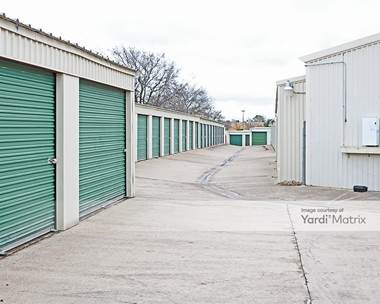 Storage Units for Rent available at 911 East Broad Street, Mansfield, TX 76063