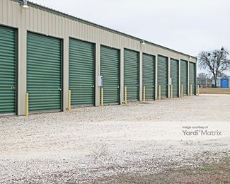 Photo 3 of Trio Self Storage - 1000 Highland Road, Cleburne, TX