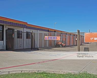 Storage Units for Rent available at 5204 McCart Avenue, Fort Worth, TX 76115