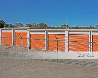 Photo 5 of Public Storage - 5204 McCart Avenue, Fort Worth, TX