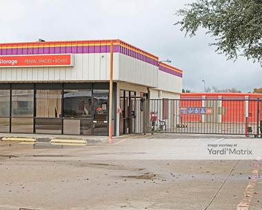 Storage Units for Rent available at 3521 West Pioneer Pkwy, Pantego, TX 76013