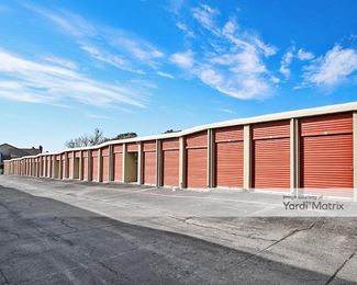 Photo 2 of Extra Space Storage - 6050 Granbury Road, Fort Worth, TX