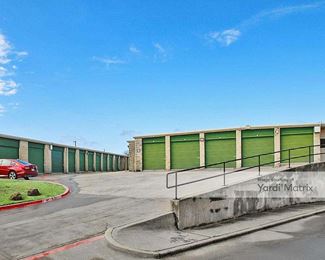 Photo 3 of Extra Space Storage - 2905 Crystal Springs, Bedford, TX