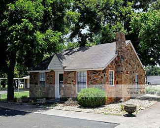 Photo 1 of KO Storage - 1712 Fort Worth Hwy, Weatherford, TX