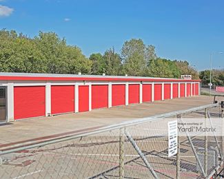 Photo 2 of Pack-It-Up Self Storage - 5000 West Vickery Blvd, Fort Worth, TX