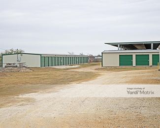 Photo 4 of Rio Vista Mini-Storage - 938 North TX 174, Rio Vista, TX