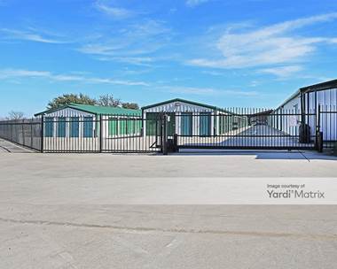 Storage Units for Rent available at 9709 South Fwy, Fort Worth, TX 76140