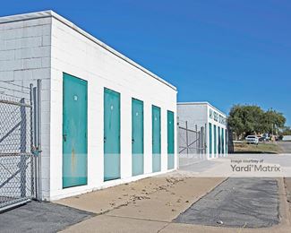 Photo 3 of A-1 Storage - 2620 West Pafford Street, Fort Worth, TX