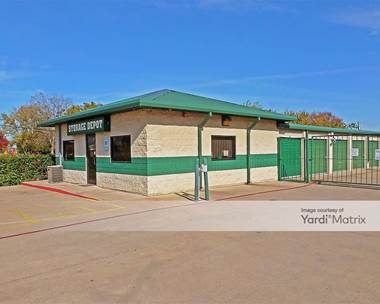 Storage Units for Rent available at 6650 North Riverside Drive, Fort Worth, TX 76137