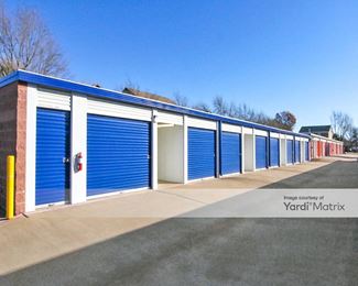 Photo 3 of Public Storage - 5600 Bryant Irvin Road, Fort Worth, TX