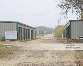 Photo 1 of Buddee-s Self-Storage - 7711 East FM 917, Alvarado, TX
