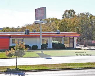 Photo 1 of Public Storage - 3150 East Pioneer Pkwy, Arlington, TX