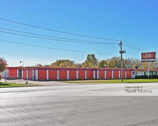 Photo 4 of Public Storage - 3150 East Pioneer Pkwy, Arlington, TX